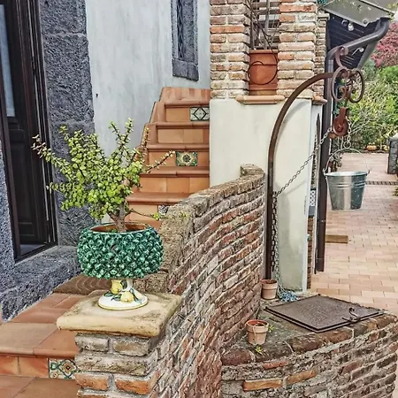 Il Giardino Di Galatea Oda ve Kahvaltı Acireale