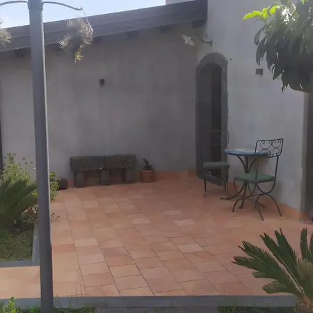 Il Giardino Di Galatea Bed & Breakfast Acireale